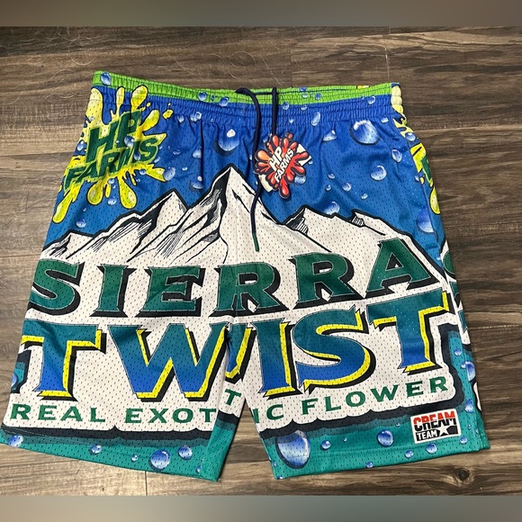 Men’s Hp Farms Sierra Twist Graphic Shorts - Picture 1 of 2